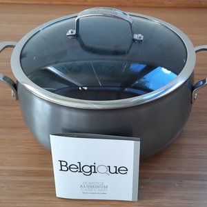 Brand new Belgique 7.5 QT.  Nonstick Aluminum Dutch Oven with Tempered Glass Lid